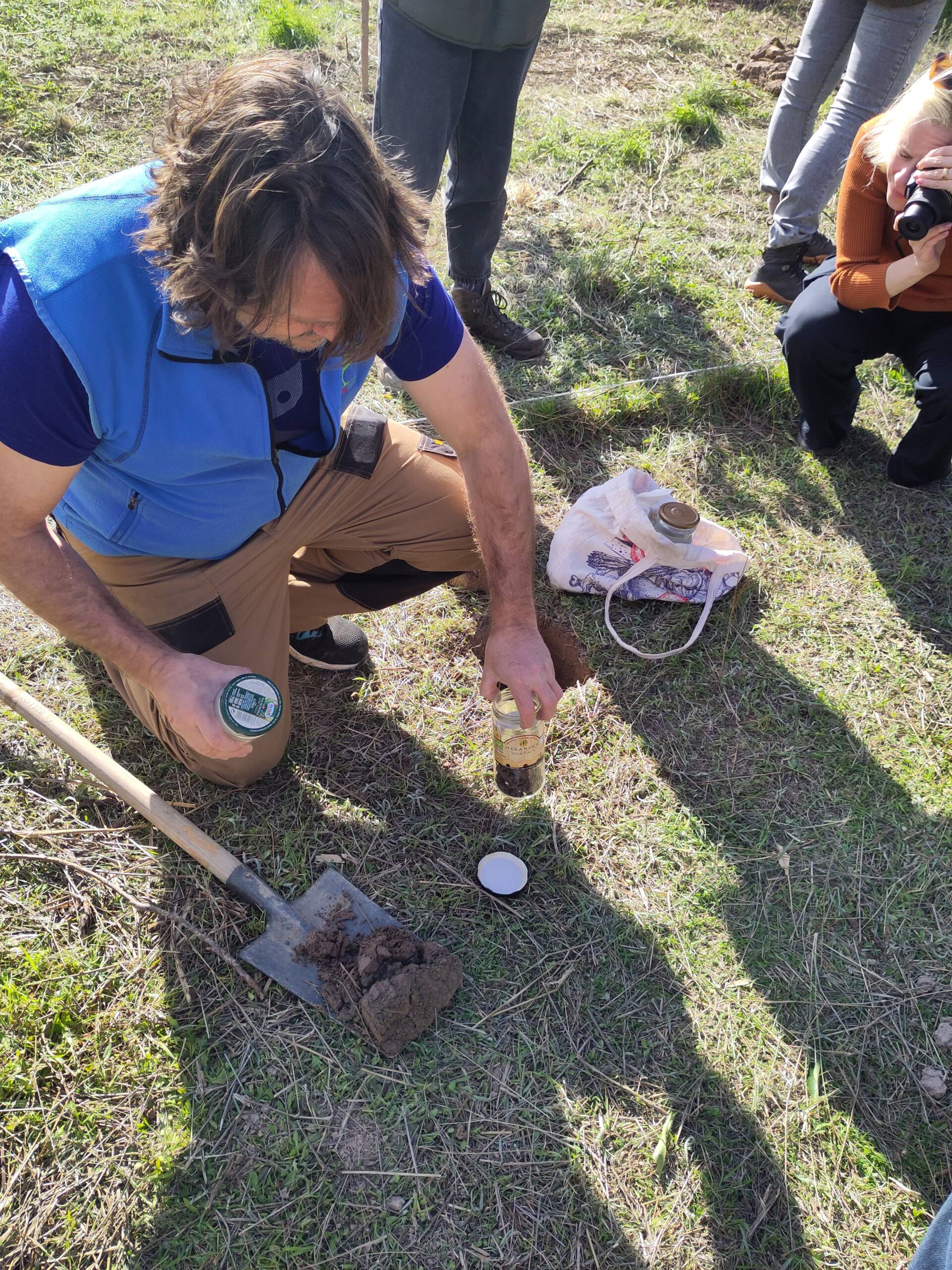 Consultoría ambiental y trabajo técnico de campo en un entorno natural